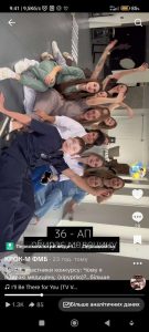 Зображення, що містить текст, одежа, особа, чоловік Вміст, створений ШІ, може бути неправильним.